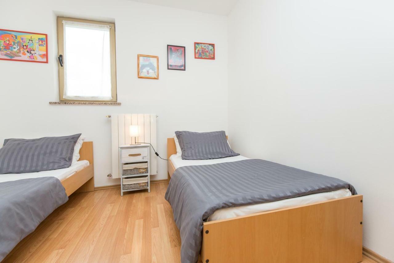 Apartments Cekada Labin  Eksteriør bilde
