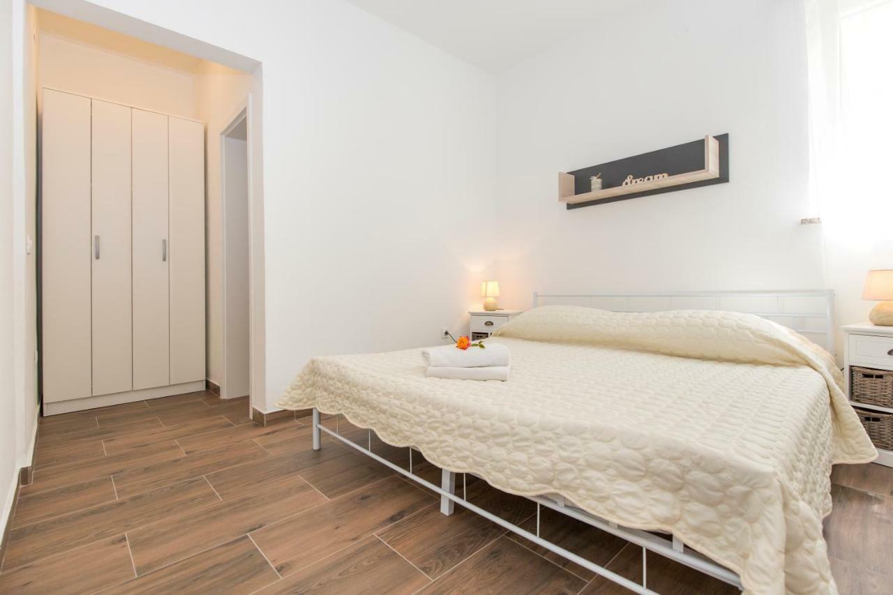 Apartments Cekada Labin  Eksteriør bilde